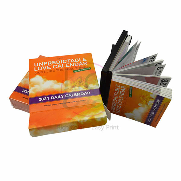 Làm thế nào có thể sử dụng vật liệu có thể tái chế trong lịch mà không ảnh hưởng đến chất lượng?