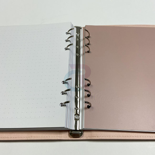 Chương trình tổ chức của Ring Binder Journal Planner